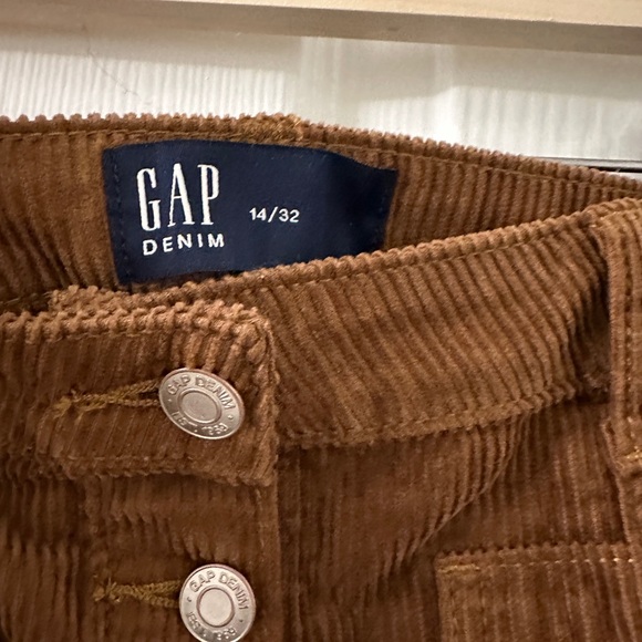 Brown corduroy Gap skirt - Picture 2 of 2